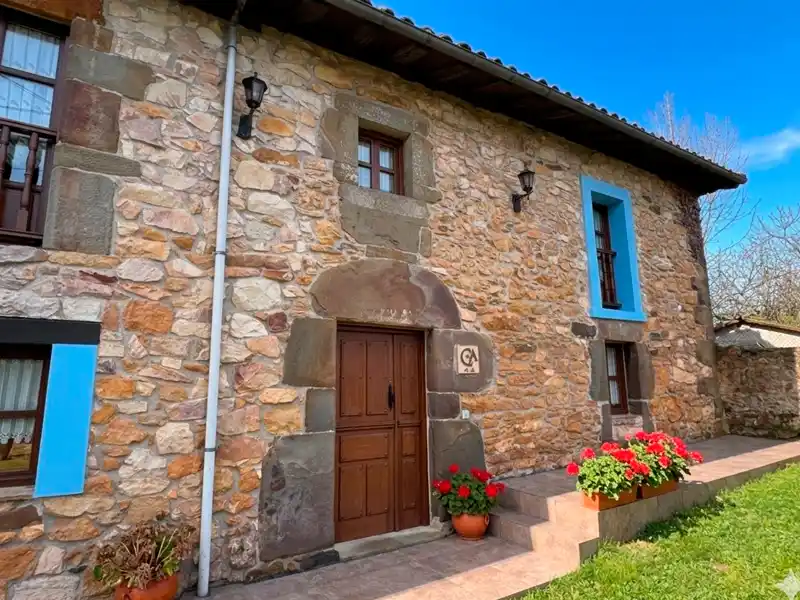 Casa de aldea en Asturias El Llagar con categoría de 2 trisqueles